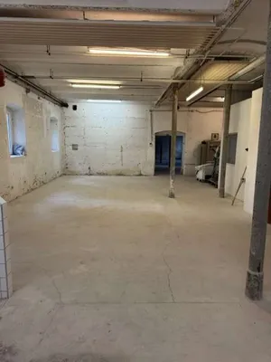 Gewerbeimmobilie mieten in Bruck an der Leitha – 139 m², € 700 – Bild 1 von 5