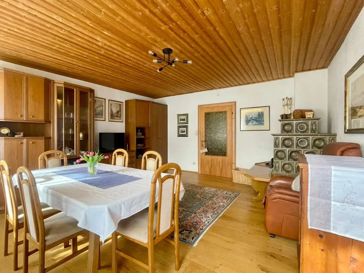 Großzügiges Einfamilienhaus mit Einliegerwohnung in Altaussee - Widok 2