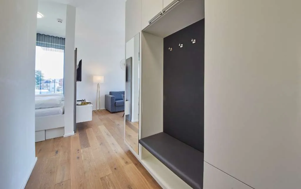 Kurzzeitmiete - Ferienwohnung am Wörthersee / Apartment mit Seezugang – pohled 3