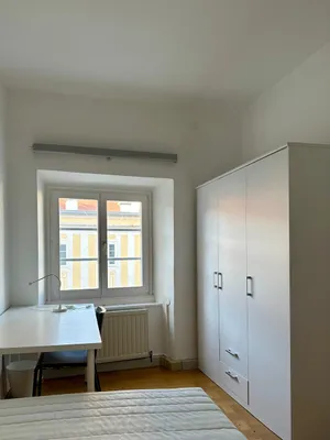 8-Zimmer-Wohnung mieten in Steyr – 20 m², € 350 – Bild 3 von 27