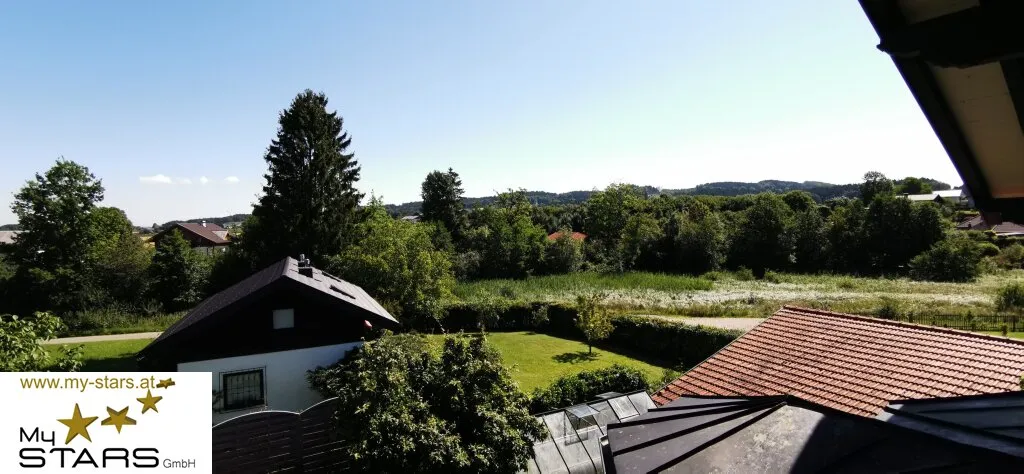 Traumhaus nahe dem Mattsee: 6 Zimmer, Wintergarten, Carport - Ihr neues Zuhause wartet! - Ansicht 3