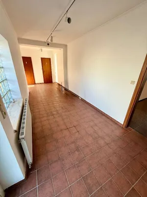 6-Zimmer-Gewerbeimmobilie mieten in Neunkirchen – 135 m², € 750 – Bild 7 von 11