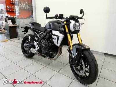 Suzuki GSX -8T Timeless Titan