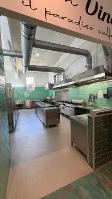 Gewerbeimmobilie mieten in Linz – 300 m², € 4.200 – Bild 12 von 18