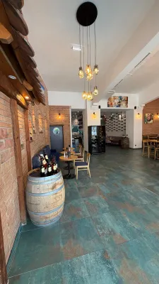Gewerbeimmobilie mieten in Linz – 300 m², € 4.200 – Bild 5 von 18