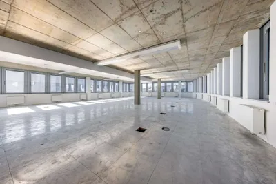 Gewerbeimmobilie mieten in Wien – 1 624 m², € 17