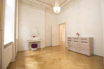 1090 | 140 m² | 4 Zimmer | Altbauflaire | Servitenviertel – Bild 2