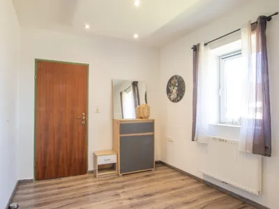 5-Zimmer-Haus kaufen in Klagenfurt Land – 147 m², € 185.000 – Bild 10 von 19