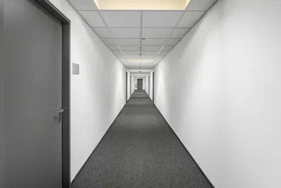 Gewerbeimmobilie mieten in Linz – 2 082 m², € 24.166 – Bild 9 von 12