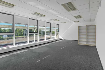Gewerbeimmobilie mieten in Linz – 2 082 m², € 24.166 – Bild 10 von 12