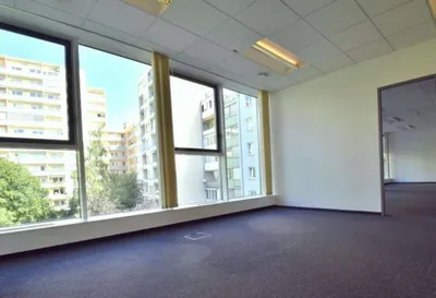 Gewerbeimmobilie mieten in Linz – 2 082 m², € 24.166