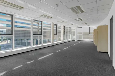 Gewerbeimmobilie mieten in Linz – 2 082 m², € 24.166 – Bild 8 von 12
