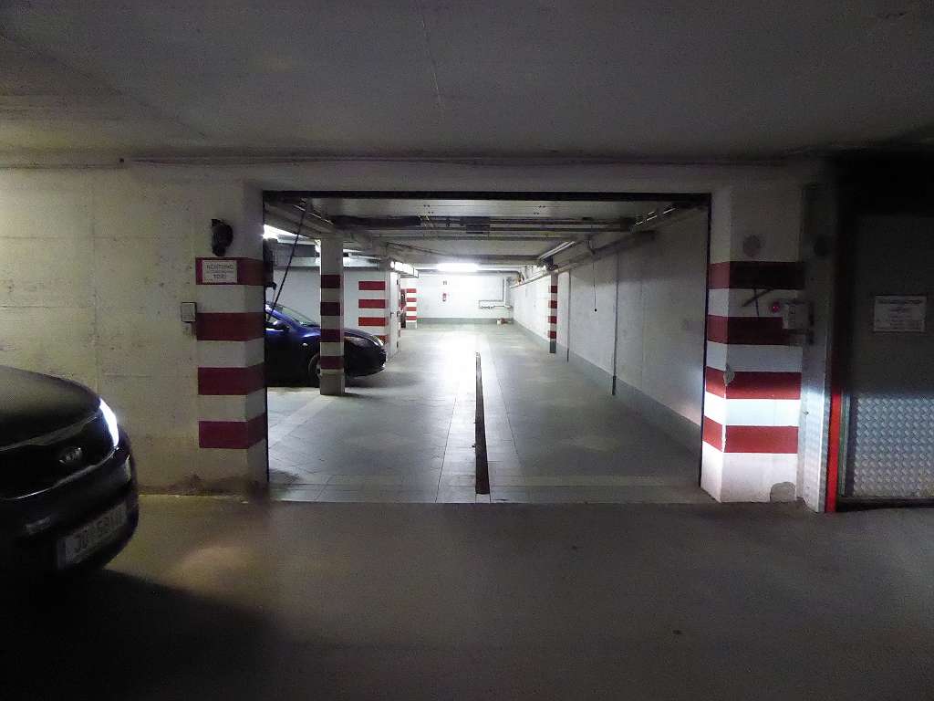 Tiefgaragenstellplatz im deals Zentrum