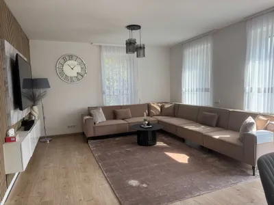 4-Zimmer-Haus mieten in Sankt Pölten – 117 m², € 1.750 – Bild 1 von 19