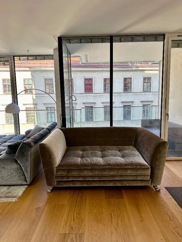 Exklusive 3-Zimmer-Eckwohnung beim Stadtpark im "The Ambassy" - möbliert inkl. Tiefgaragenplatz | Provisionsfrei - Ansicht 3
