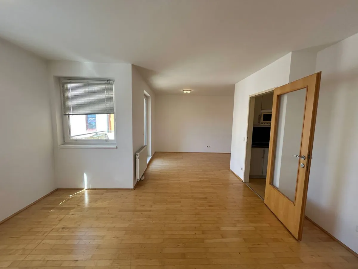 Hofseitige 1-Zimmer-Wohnung mit Balkon - Widok 3