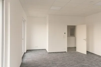 1-Zimmer-Gewerbeimmobilie mieten in Baden – 30 m², € 423 – Bild 4 von 13
