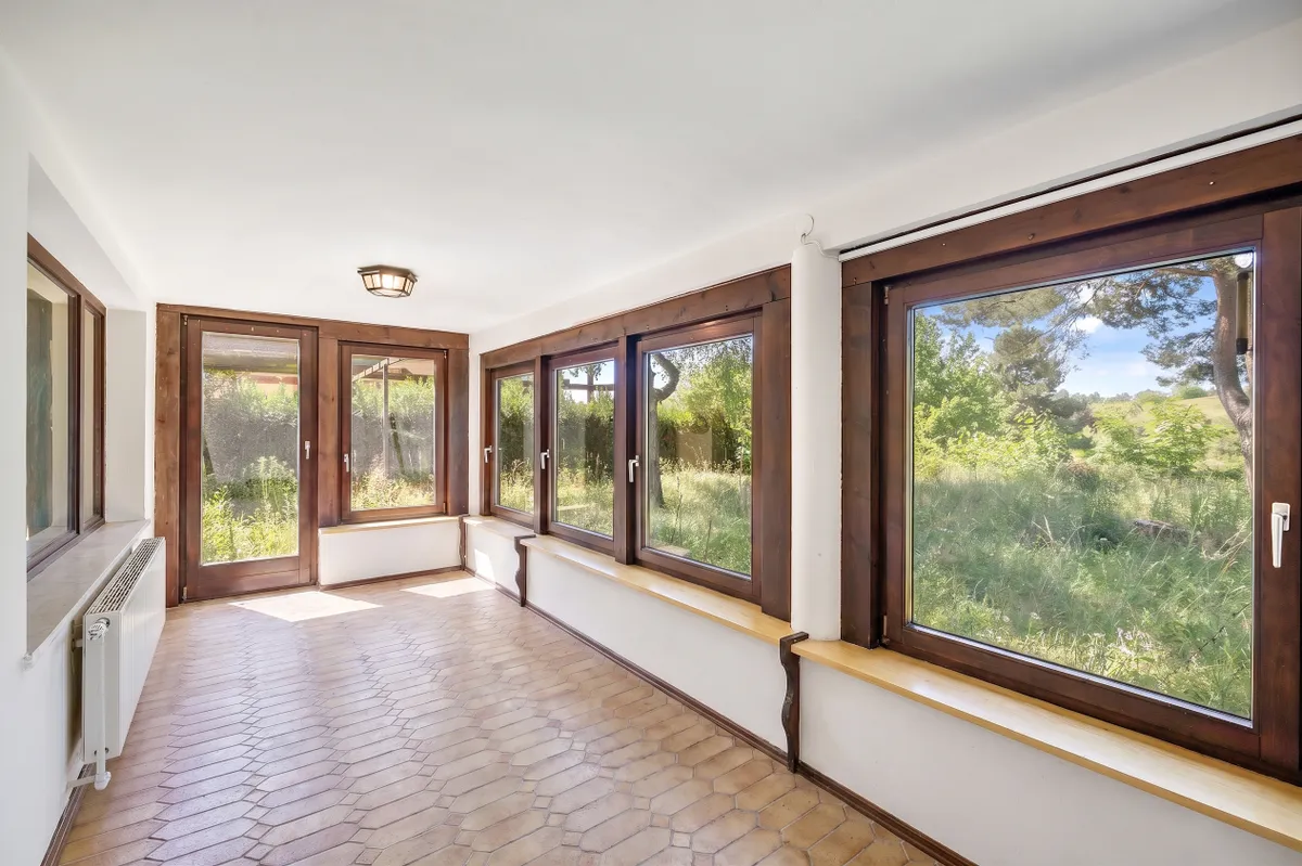 2.540 m² + 6-Zimmer-Haus + Weinkeller in Kronberg mit Aussicht - Ansicht 3