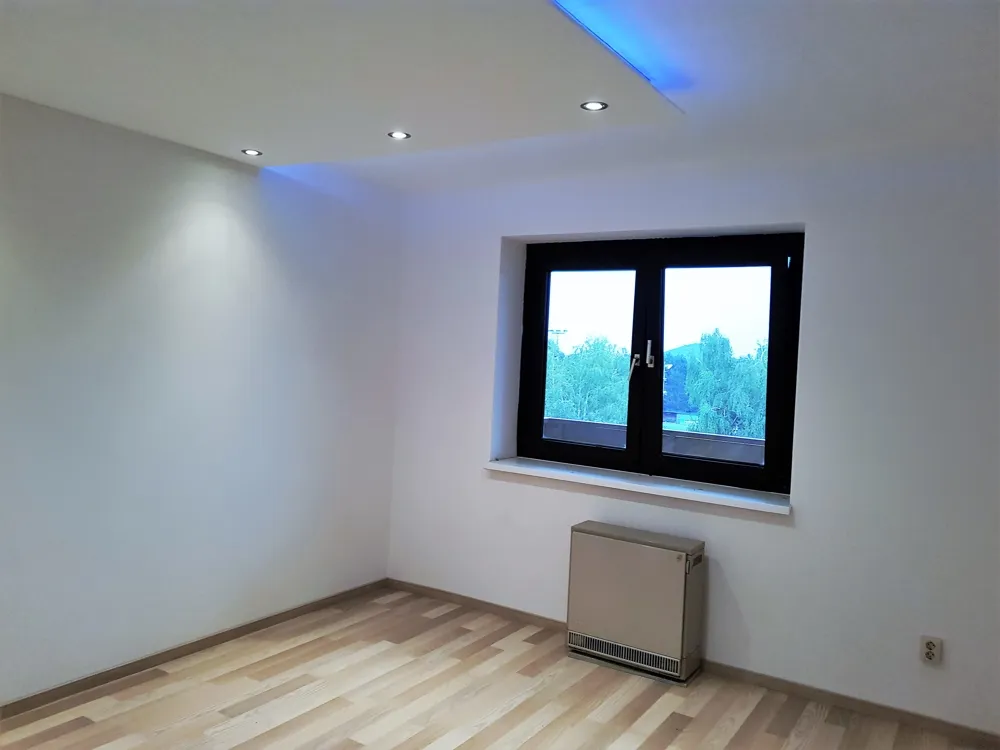 Schöne 3 Zimmer Wohnung mit Loggia - View 3