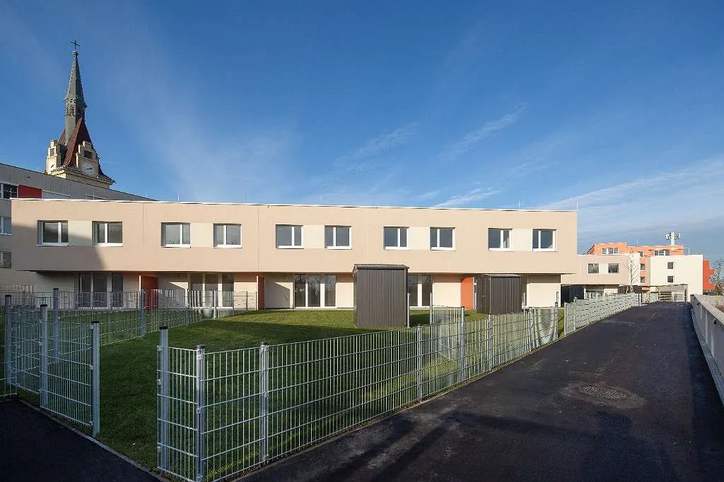 TRAUMHAFTES 4-ZIMMER-REIHENHAUS MIT GARTEN - Widok 3