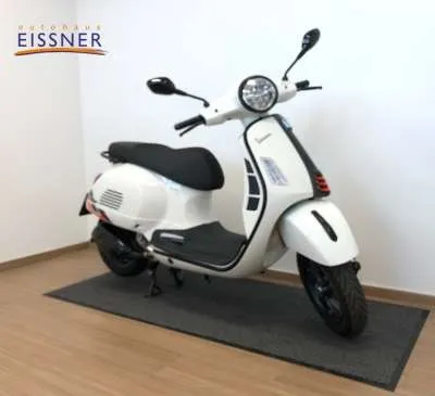 Vespa GTS