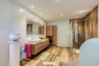 9-Zimmer-Immobilie kaufen in Vöcklabruck – 290 m², € 620.000 – Bild 11 von 28