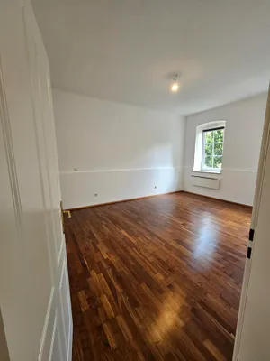 3-Zimmer-Haus mieten in Tulln – 95 m², € 1.076 – Bild 5 von 12