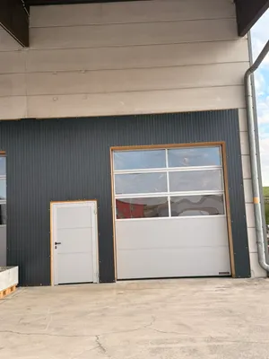 Gewerbeimmobilie mieten in Melk – 1 500 m², € 5