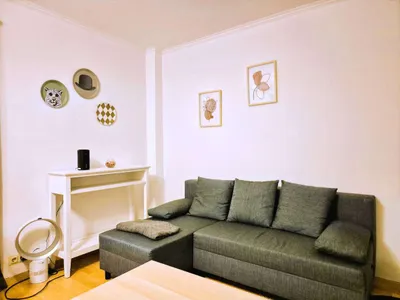 Möbliertes Studio direkt in der City