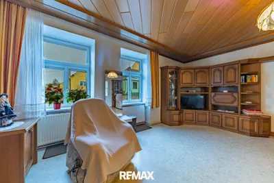7-Zimmer-Haus kaufen in Hollabrunn – 243 m², € 399.000 – Bild 4 von 21