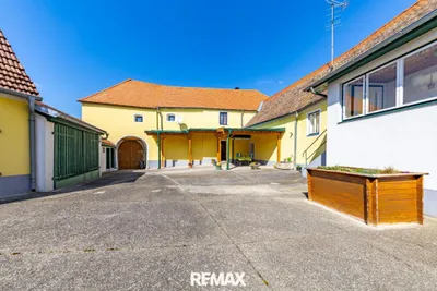 7-Zimmer-Haus kaufen in Hollabrunn – 243 m², € 399.000 – Bild 21 von 21