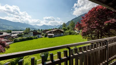 Haus kaufen in Kitzbühel – 194 m², € 2.250.000 – Bild 1 von 25