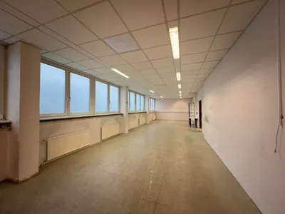 Gewerbeimmobilie mieten in Wien – 890 m², € 12 – Bild 9 von 12