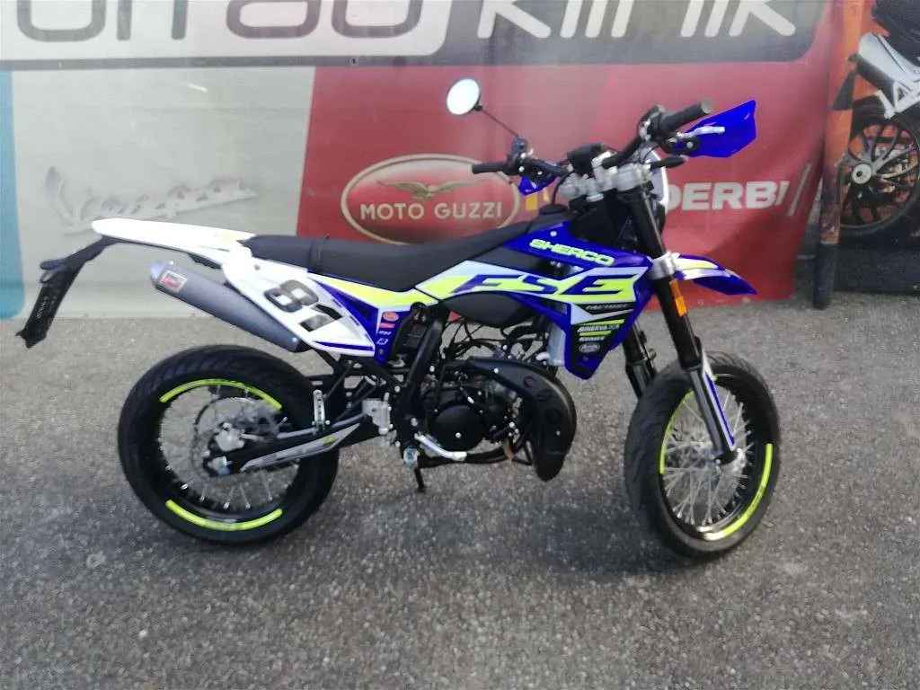 Erstaunlich 50 Ccm Supermoto Bild