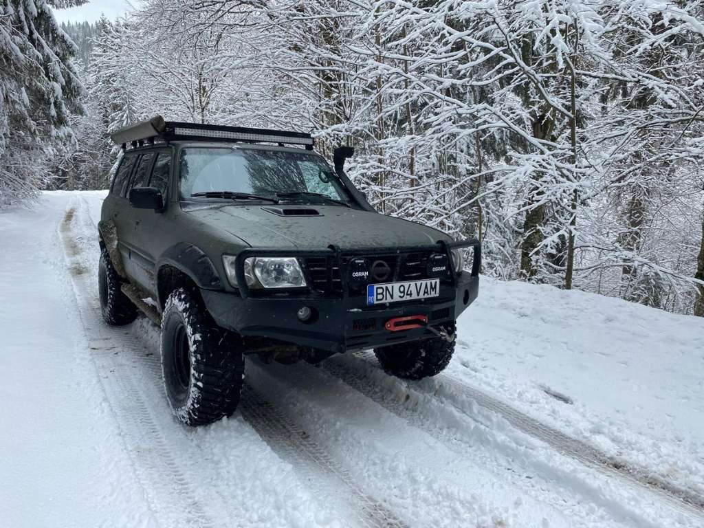 Nissan Patrol Y61 3.0 SUV / Geländewagen