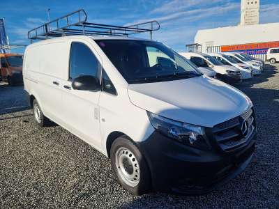 Mercedes-Benz Vito 110 CDI lang Transporter / Kastenwagen