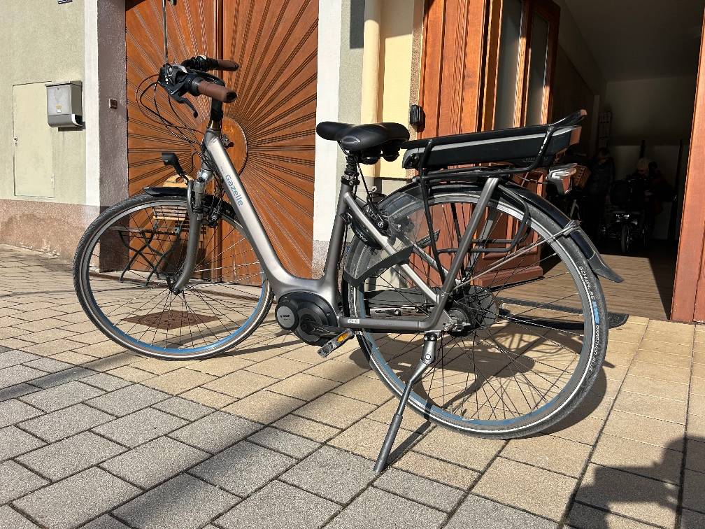 Gazelle Damen E-Bike - Top Zustand, sofort fahrbereit,  490,- (7083  Purbach am Neusiedler See) - willhaben