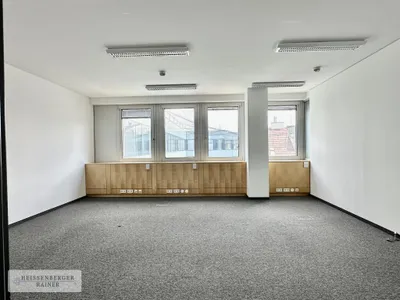 9-Zimmer-Gewerbeimmobilie mieten in Wien – 398 m², € 7.904 – Bild 6 von 18