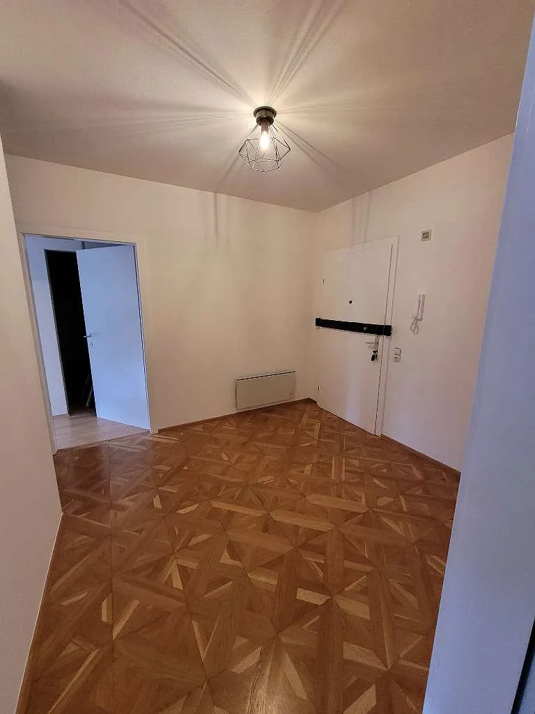 Sonnige, gepflegte 2,5 Zimmer-Wohnung im 3. Stock - Ansicht 3