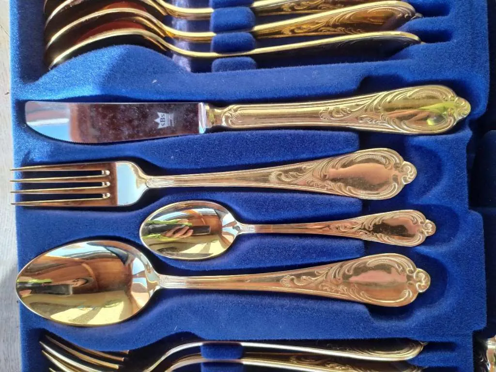 Besteck Set echt vergoldet, € 190,- (3922 Großschönau)