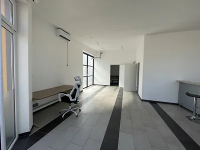 Gewerbeimmobilie mieten in Wiener Neustadt Land – 90 m², € 950 – Bild 5 von 21