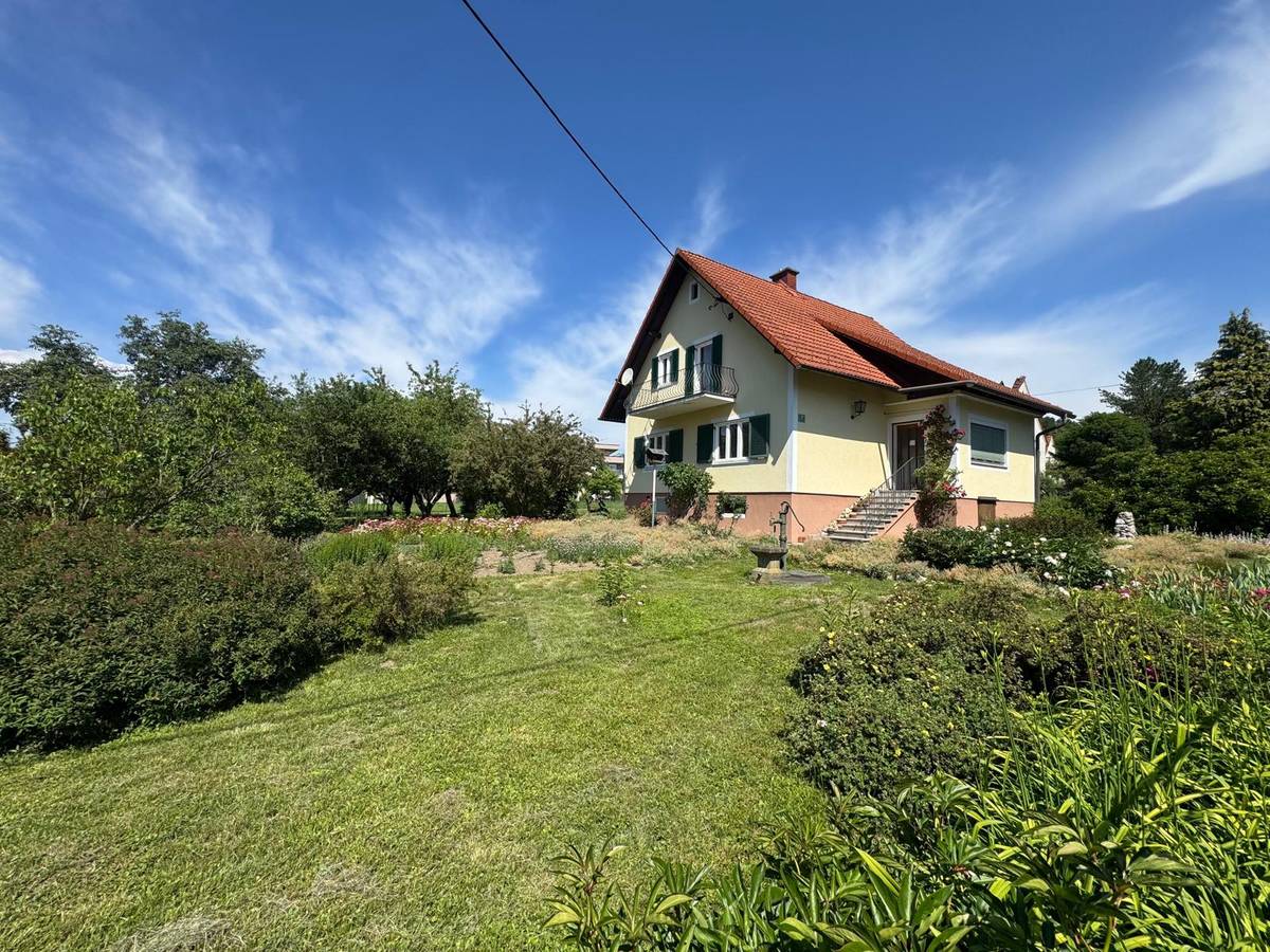 Zentral gelegenes Einfamilienhaus mit großzügigem Sonnengrundstück in Hart bei Graz - Ansicht 2