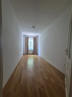 4-Zimmer-Wohnung mieten in Wels-Land – 135 m², € 1.289 – Bild 6 von 13