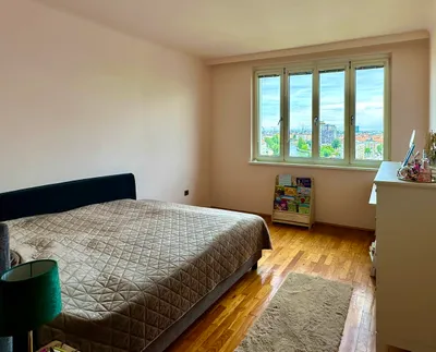 Helle 2-Zimmer-Wohnung mit traumhaftem Ausblick im Herzen des 1. Bezirks – Bild 2