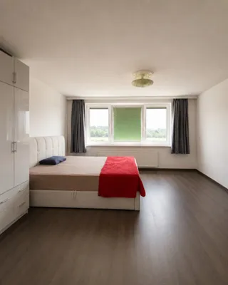 Furnished 2 Bedroom Apartment close to VIC