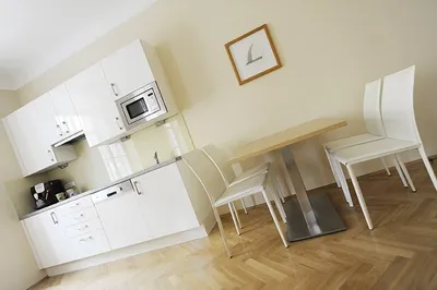 Altbau exklusiv | möbliert | Nähe Urania – Bild 2