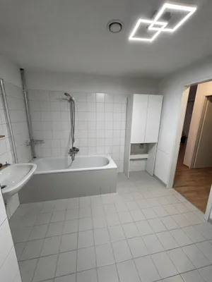 2-Zimmer-Wohnung mieten in Baden – 58 m², € 670 – Bild 10 von 13