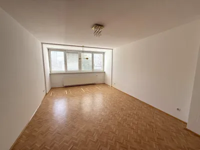 4 Zimmer Maisonetten-Wohnung auf 3 Ebenen in der Straßergasse – Bild 2