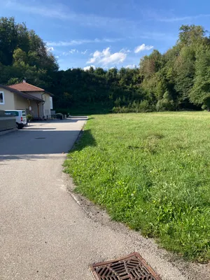 Grundstück kaufen in Vöcklabruck – 744 m², € 163.680 – Bild 2 von 5
