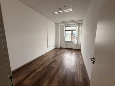 Gewerbeimmobilie mieten in Sankt Pölten – 403 m², € 12 – Bild 2 von 16